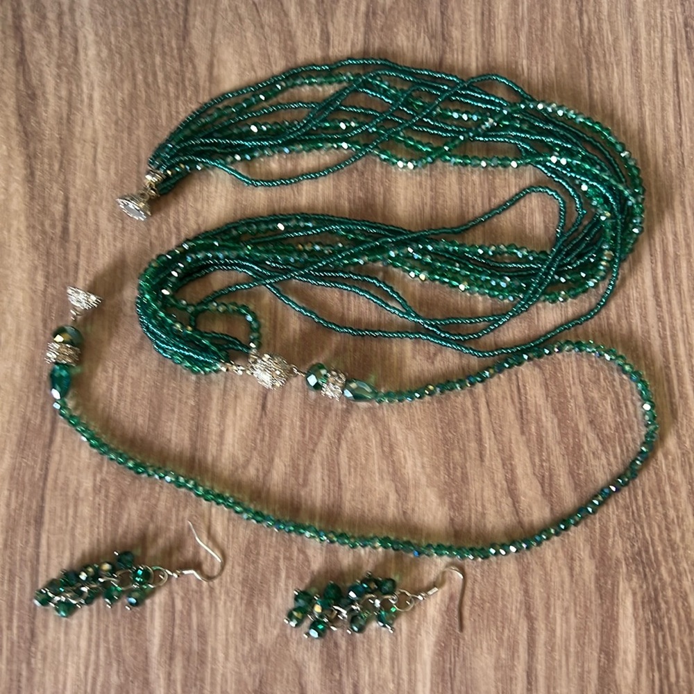 Elegant Green Beaded Necklace and Earring Set